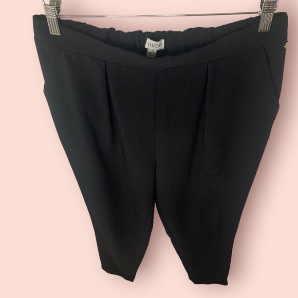 Guess Pleated Tapered Dress Pant, Size L - Picture 3 of 6